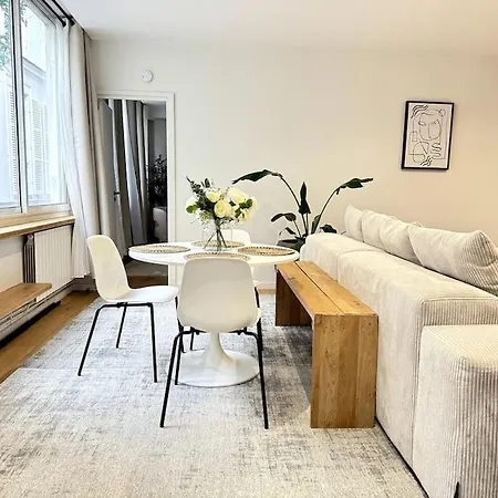 Acogedor En El Centro De Paris. * Paris