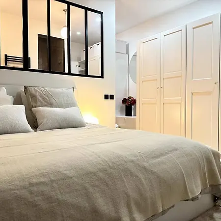 Apartment Acogedor En El Centro De Paris.