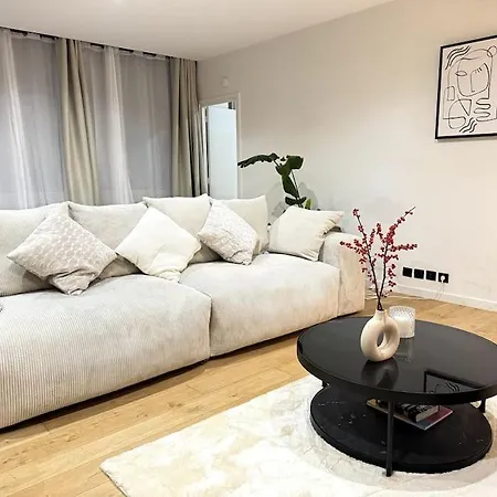 Apartment Acogedor En El Centro De Paris.